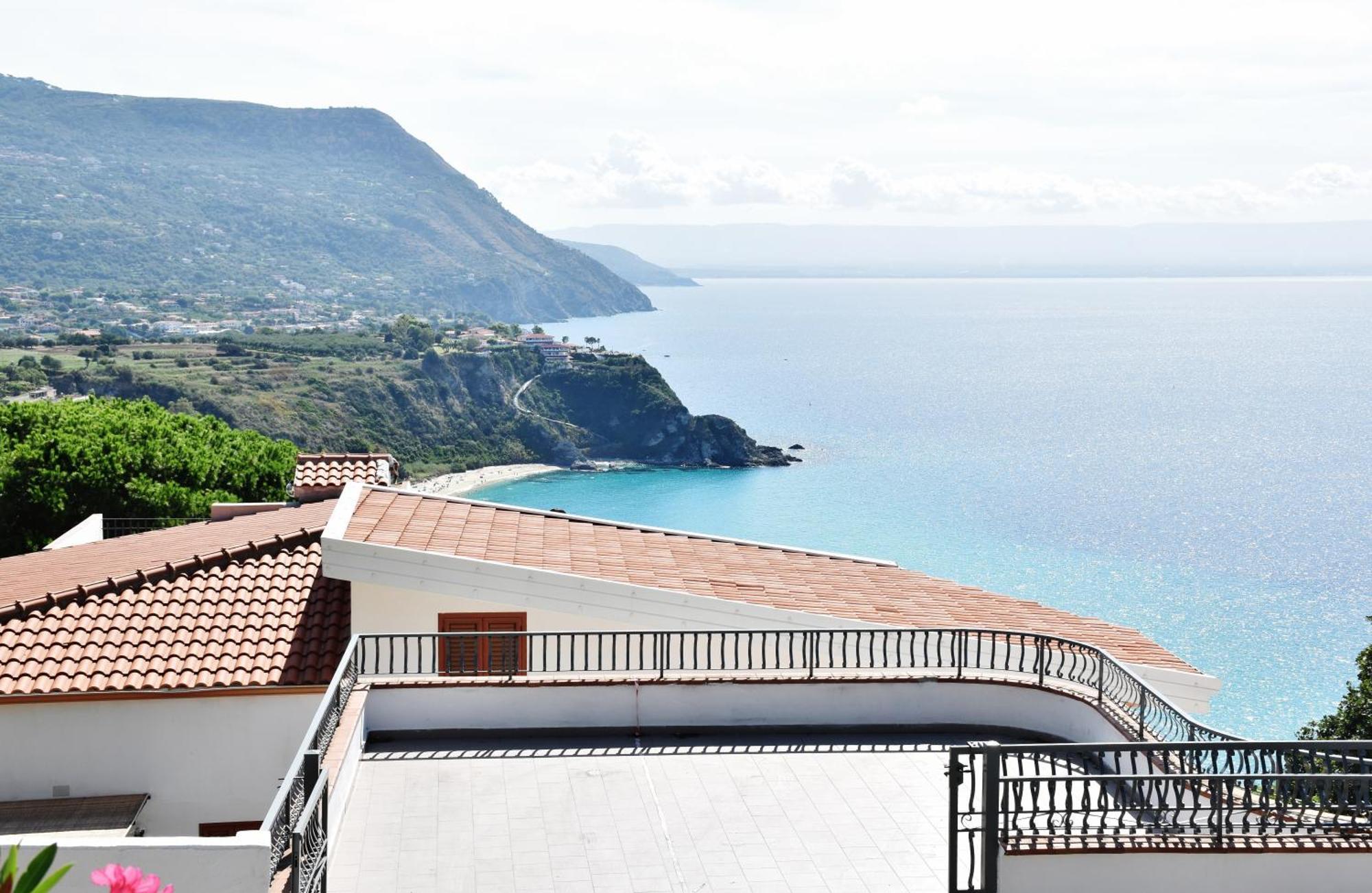 Calabria Beach Villa'S กาโปวาติกาโน ภายนอก รูปภาพ